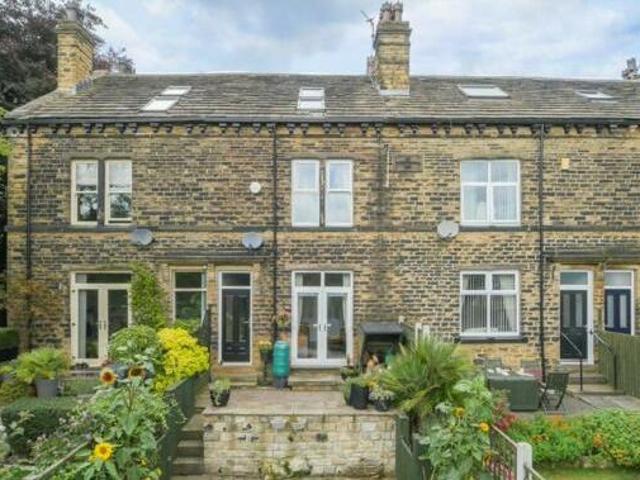 House for sale in Pudsey, West Yorkshire