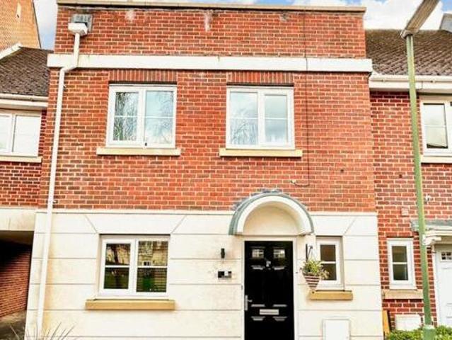 House for sale in Horsham, West Sussex