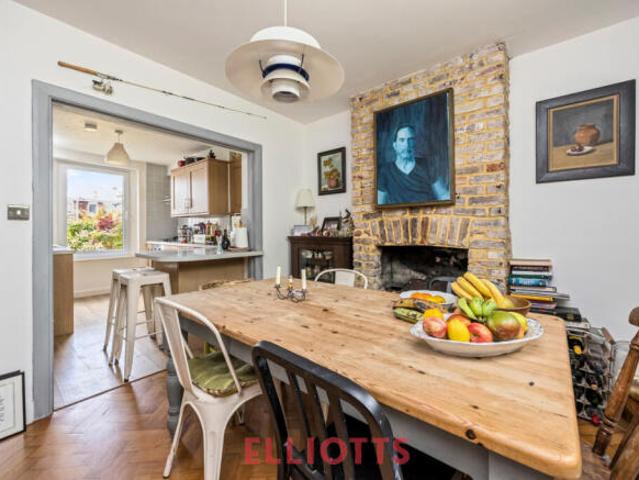 Cottage for sale in Queen's Park, Brighton & Hove