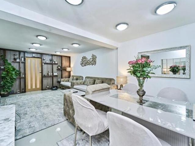 Cottage for sale in Smethwick, West Midlands