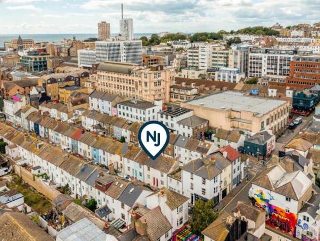 Cottage for sale in Round Hill, Brighton & Hove