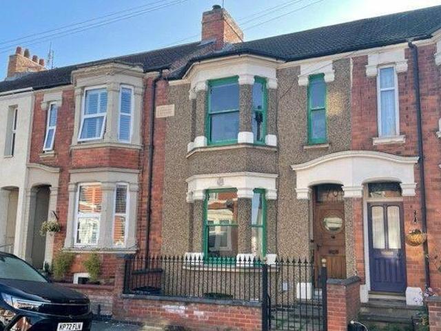 House for sale in Northampton, Northamptonshire