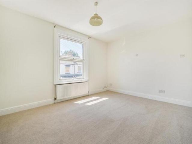 Cottage for sale in Reading