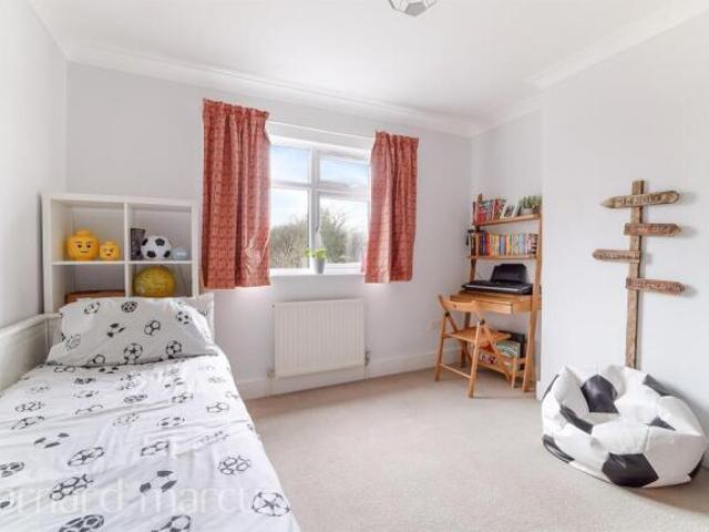 Cottage for sale in New Malden, Greater London