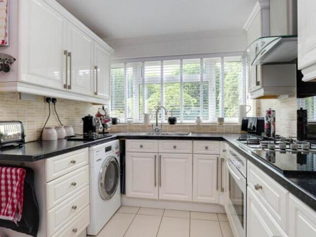 Cottage for sale in Caversham Park, Reading