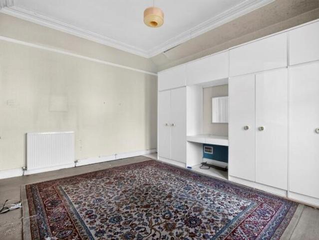Cottage for sale in Shawmoss, Shawlands