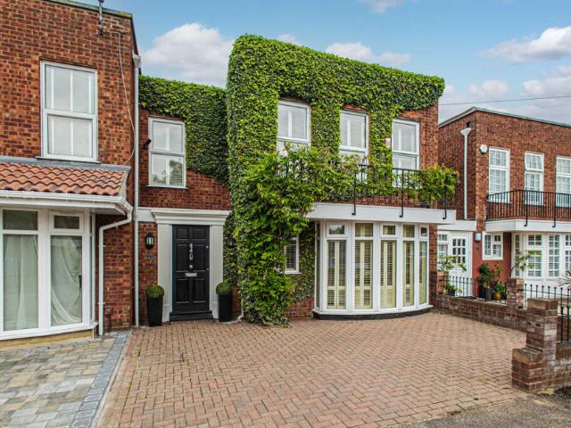 Terraced House for sale in Sefton