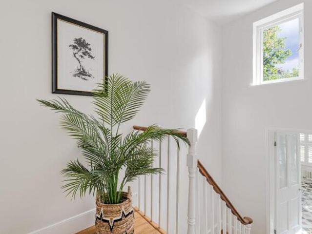 Cottage for sale in Cat Hill