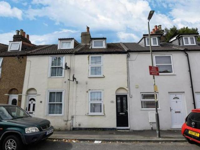 House for sale in Rochester, Kent