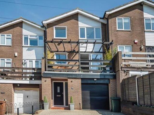House for sale in Rochester, Kent