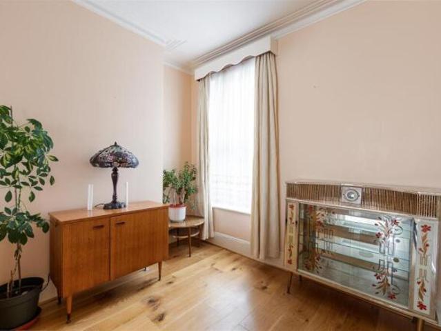 Cottage for sale in Walthamstow, Greater London