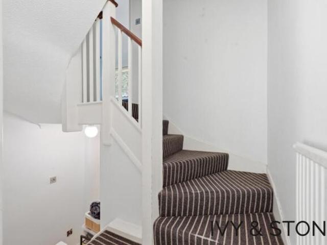 Cottage for sale in Bridgefield, Kent