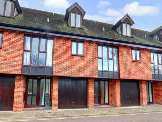 House for sale in Barton Stacey, Hampshire