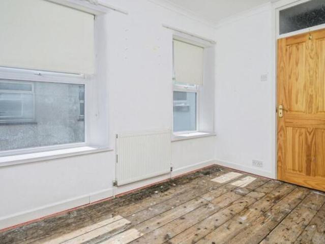Cottage for sale in Follaton, Strode