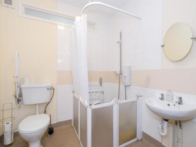 Cottage for sale in Chingford, Greater London