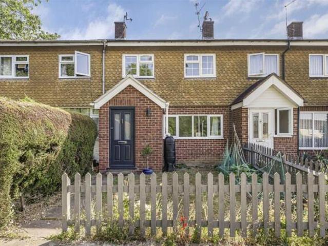 Cottage for sale in Reading