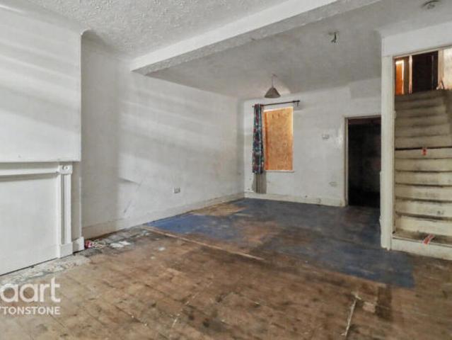 Cottage for sale in Cann Hall, Leytonstone