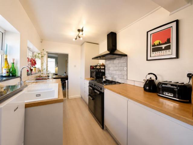 Cottage for sale in Avenues, Hull