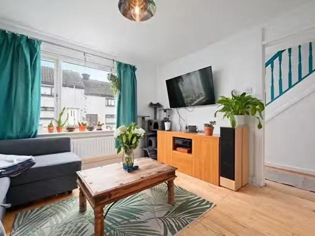 House for sale in Devonside
