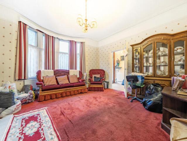 Cottage for sale in Shooters Hill, Greater London