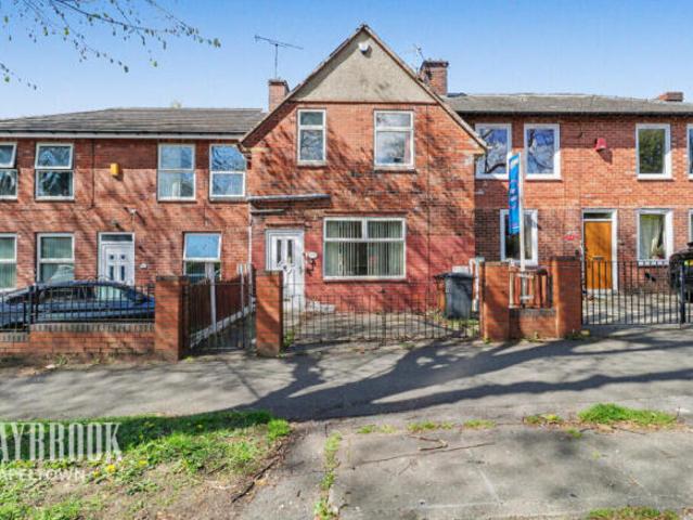 Cottage for sale in Firth Park, South Yorkshire
