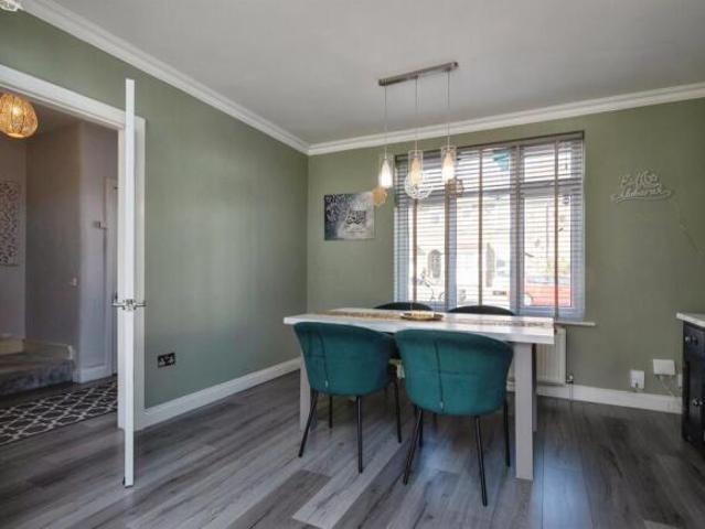 Cottage for sale in Barking, Greater London
