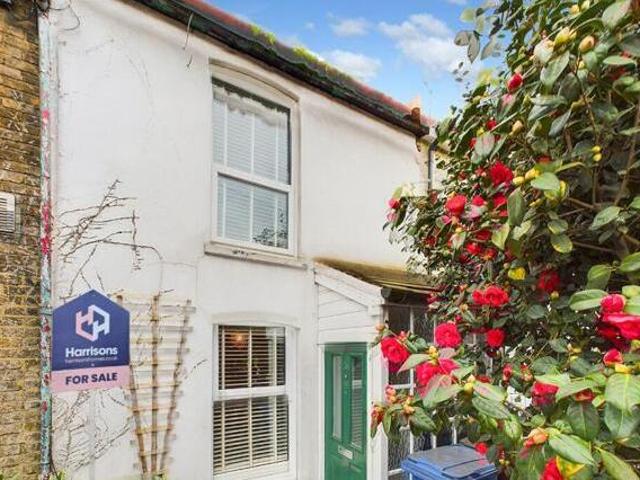 House for sale in Grove Park, Oad Street
