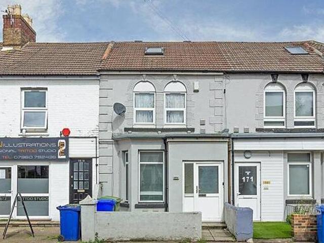 House for sale in Regent Quay, Oad Street