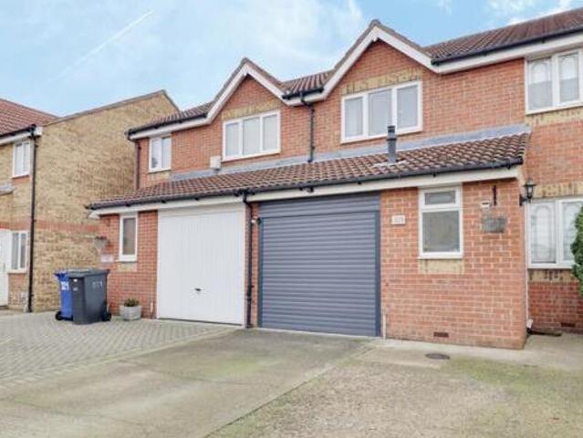 House for sale in South Ockendon, Essex