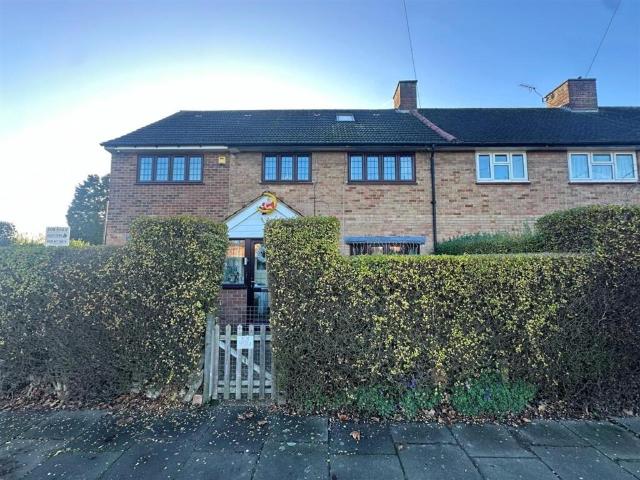 Cottage for sale in London Borough of Hounslow, Feltham