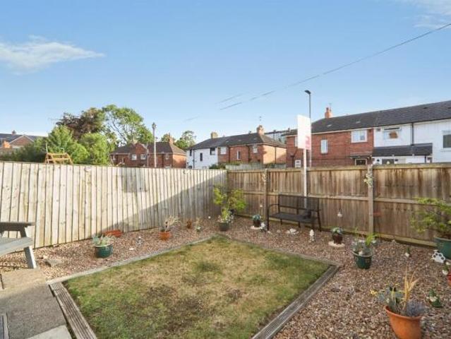 Cottage for sale in Osmondthorpe, Leeds