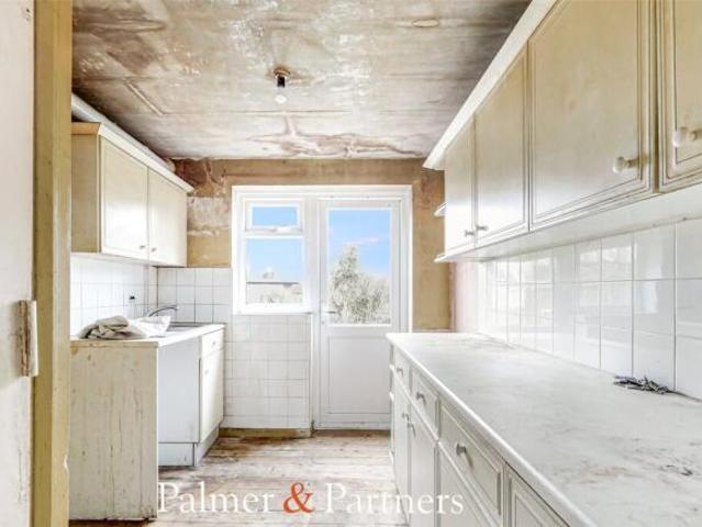 Cottage for sale in Chelmsford