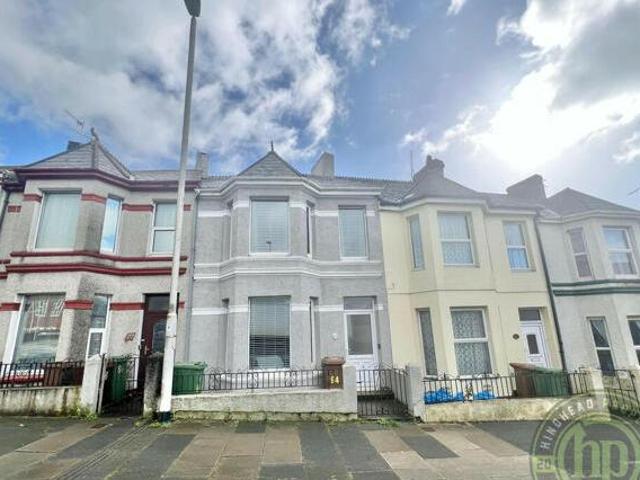 House for sale in Follaton, Strode