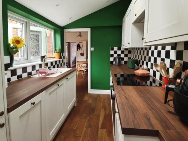 Cottage for sale in Boultham, Brayford