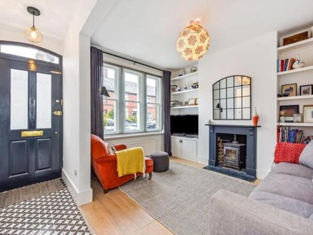 Cottage for sale in Highcliffe, Winchester