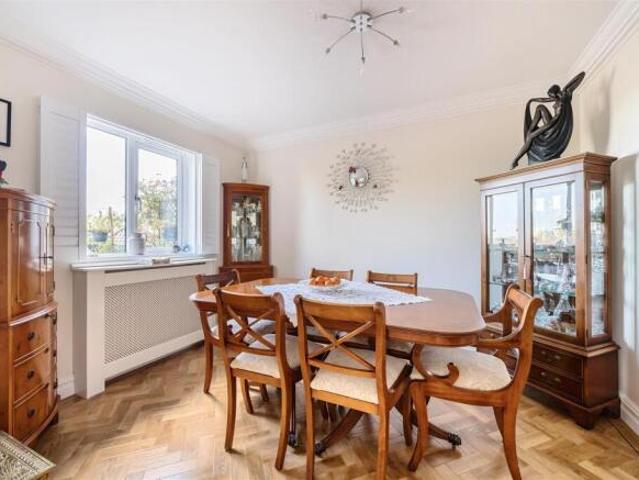Cottage for sale in Midway, Kent