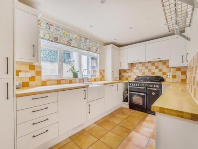 Cottage for sale in Reading