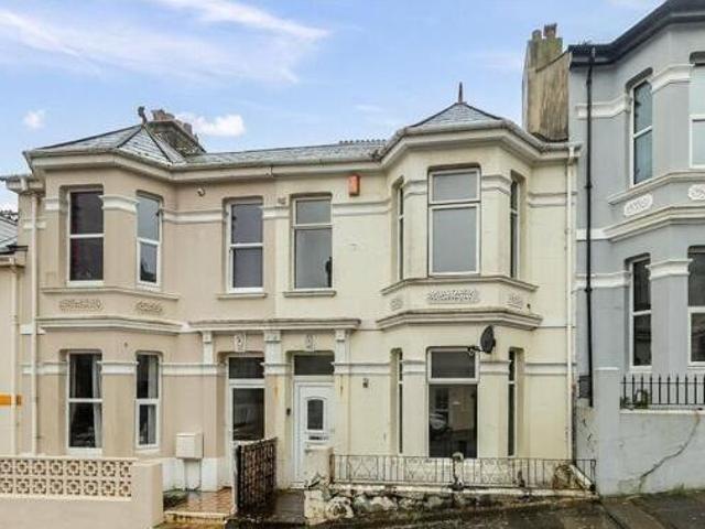 House for sale in Follaton, Strode