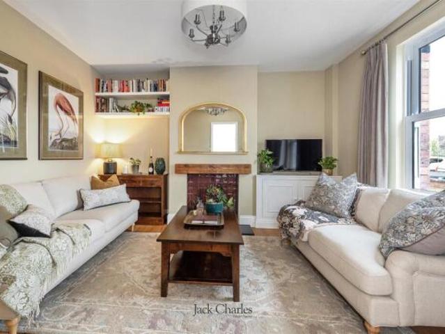 Cottage for sale in Sandown Park, Kent