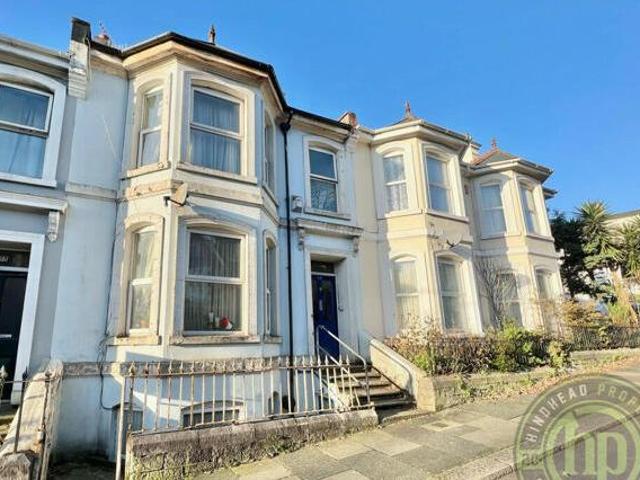 House for sale in Follaton, Strode