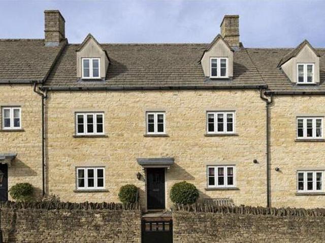 House for sale in Lyons, Greater London