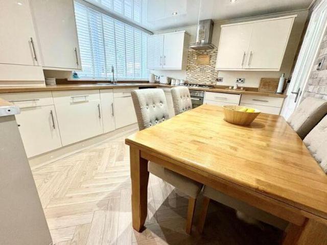 Cottage for sale in Killingworth