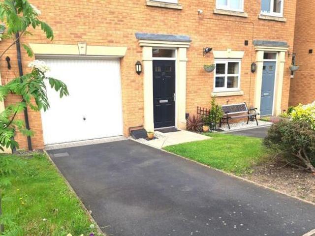 House for sale in Kettlebrook, Staffordshire