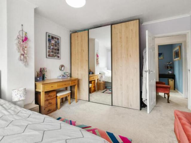 Cottage for sale in Shawlands, Scotland