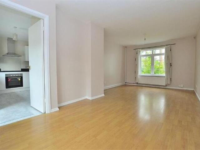 Cottage for sale in Southfields, Northampton