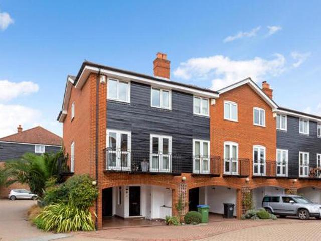 House for sale in Blackhills, Surrey
