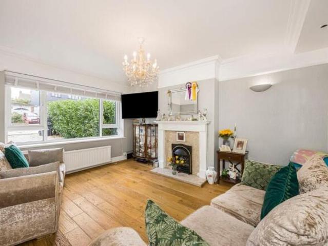 Cottage for sale in Doddinghurst, Brentwood