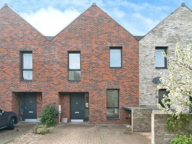 House for sale in Tilbury, Essex