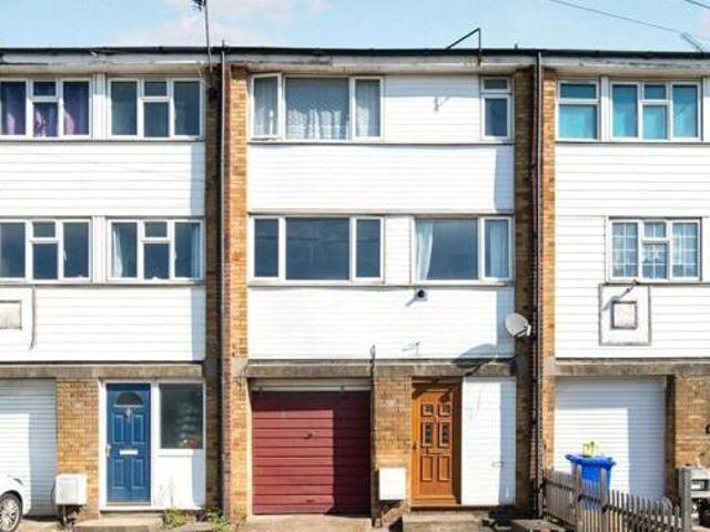 House for sale in Tilbury, Essex