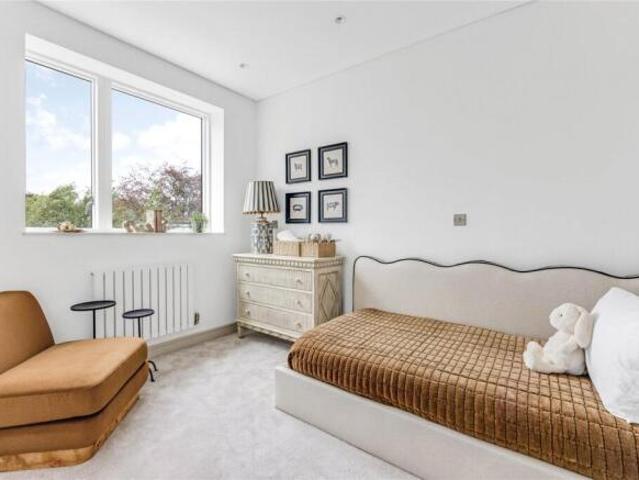 Cottage for sale in Cat Hill